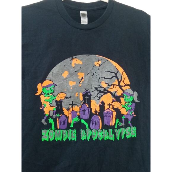 Gildan Women's T SHIRT ZOMBIE APOCALYPSE Theme Park Black Size Medium - Picture 3 of 12
